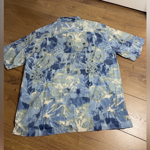 TOMMY BAHAMA VINTAGE 100% Silk Blue/Green Trippy Flowers Hawaiian Shirt Men’s M - Picture 6 of 6